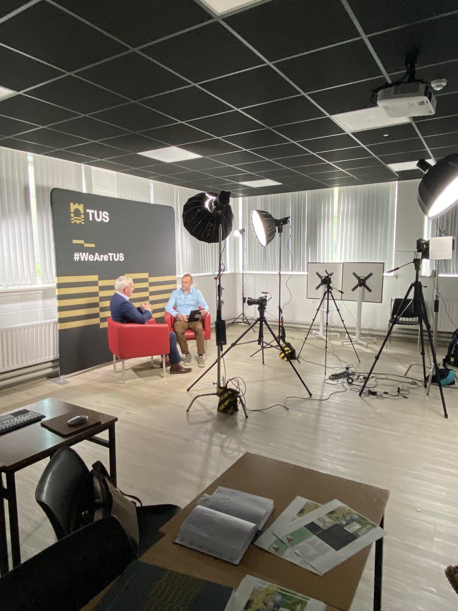 ddolan28's tweet photo. Loving my work today, recording for our first year students coming into us at @TUS_ie. Congrats and welcome 👍👏🏼 https://t.co/tJ7WsiITsn