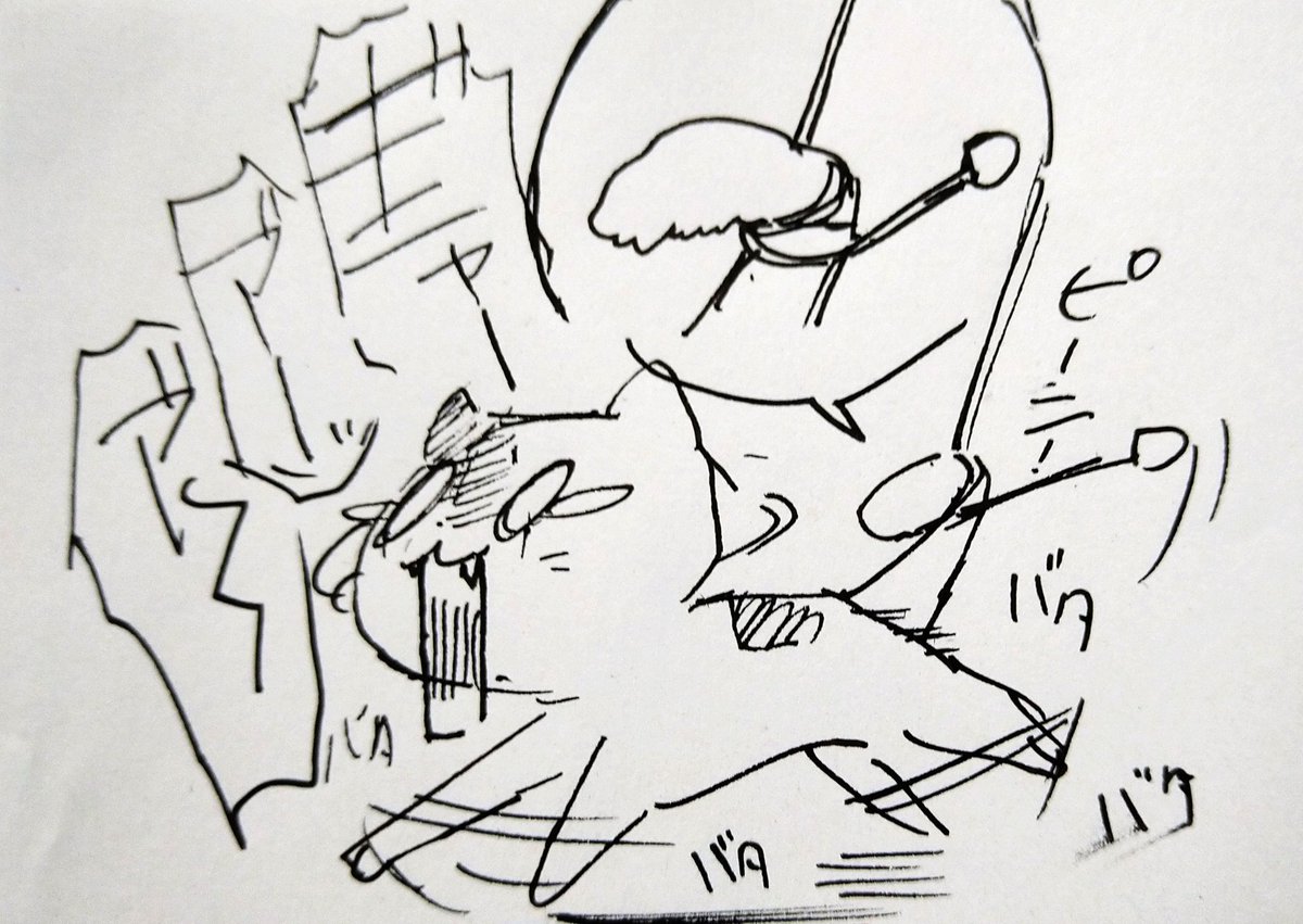 猫様がギニャアーーアアー!ってすごい声出してたから見に行ったら、自分でいい感じのとこまで引っ張ったらしいブラインドの紐が『かぎしっぽ』に絡まって取れなくなるというセルフ罠にハマってた……。
そしてお助けしたのにガブリ。
コード類は床に這わせて対処してたけどまだその紐があったか…