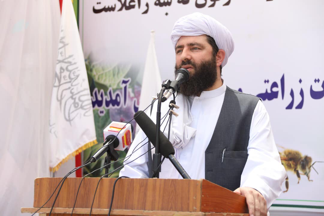 BaangMedia's tweet photo. 18 morts, 23 blessés dans l'explosion de #Herat. Mujib Rahman Ansari, un éminent mollah et partisan des #Talibans, et son frère ont également été tués. SOURCE : Bureau du gouverneur des Talibans à #Herat #Afghanistan. https://t.co/FFgowg3DAH