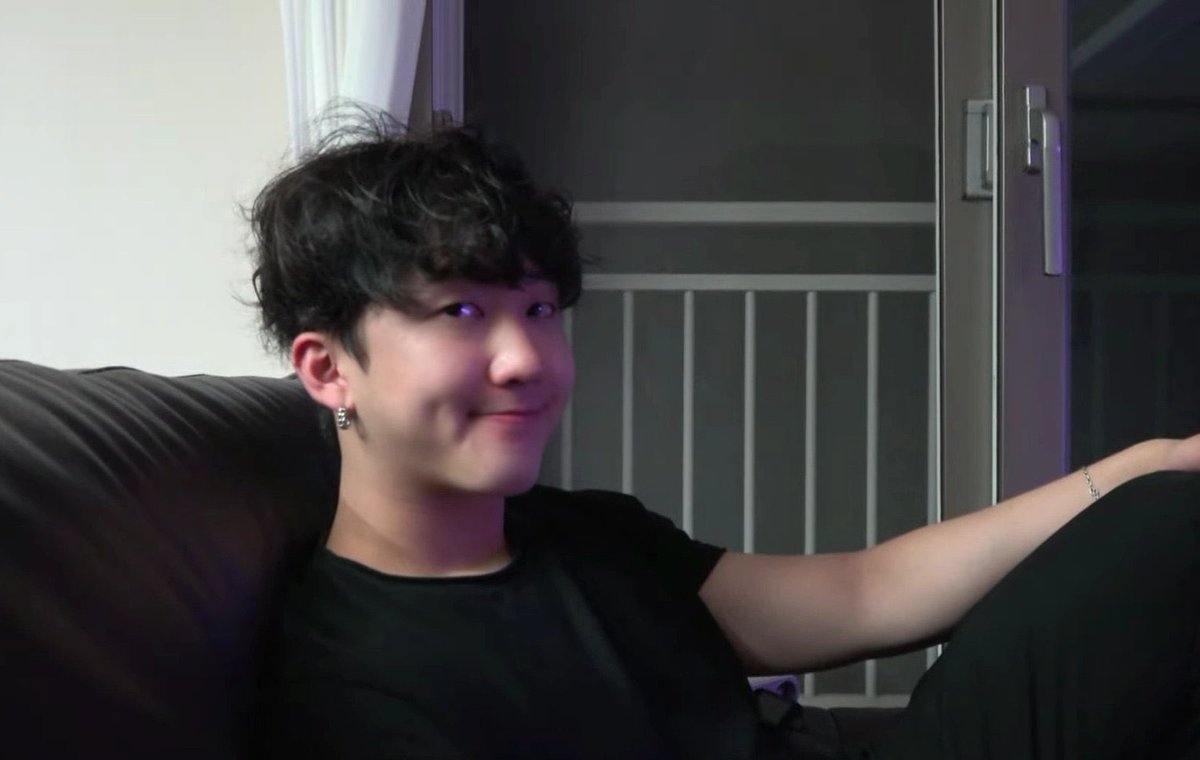 binchanb's tweet photo. this type of seo changbin https://t.co/4vvAiqcbt7