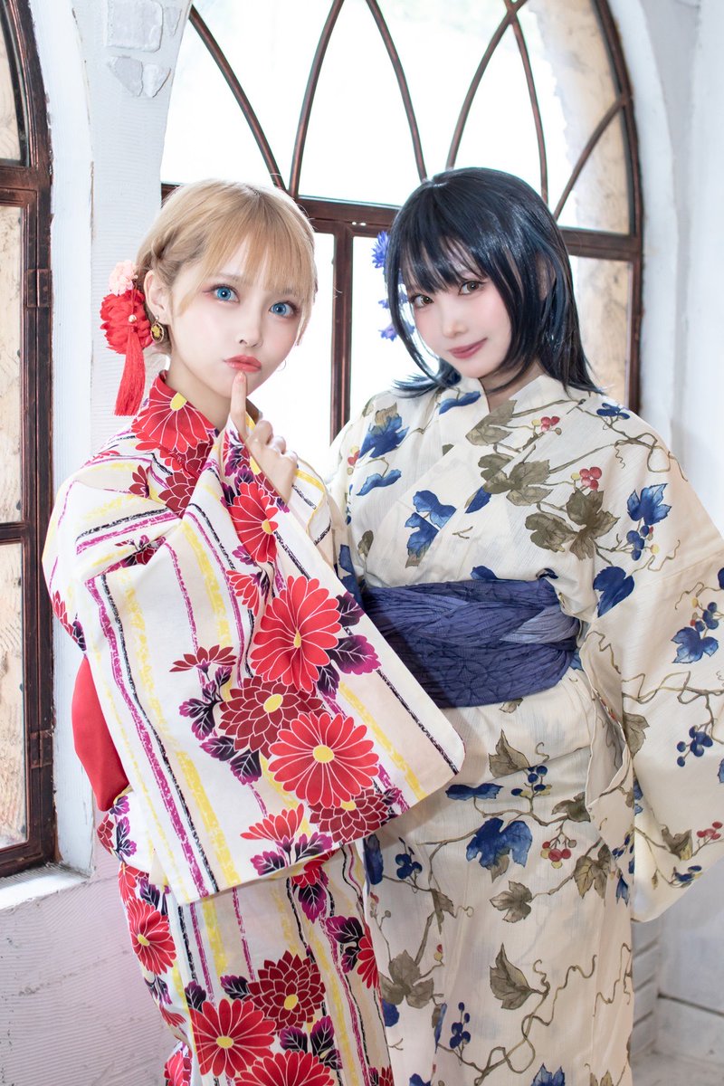 ysh_came720's tweet photo. 2022.8.27
えい梨さん（@kaorokuri ）
シスルさん（@Sithle011 ）
浴衣／Blanche撮影会 1部
  
美しくて面白い最高のコンビ👘🎇
いろんな意味でヤバい！

#えい梨 #シスル #浴衣 #浴衣美人
#Blanche撮影会
#素人ですみません https://t.co/5SV5oEE4Uo