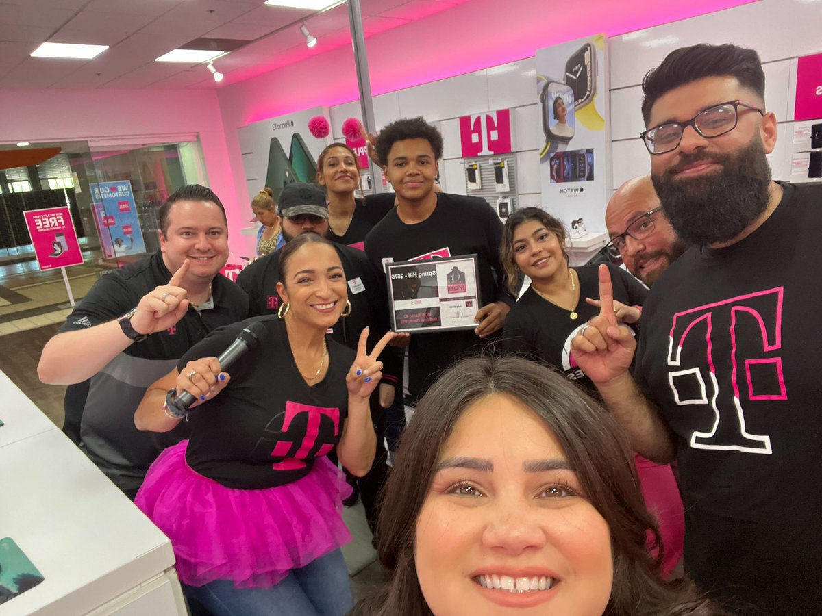 And that’s how you represent!! 🙌🏻🙌🏻 Incredible performances from the top 2 squads from July, Huntley and Spring Hill!! These squads finished amongst the top 1% in the world!! 🤩🤩 So, so proud of these teams for epitomizing #Greatness!! @TCCMobile @domjrcoleman @mariajimenezz4