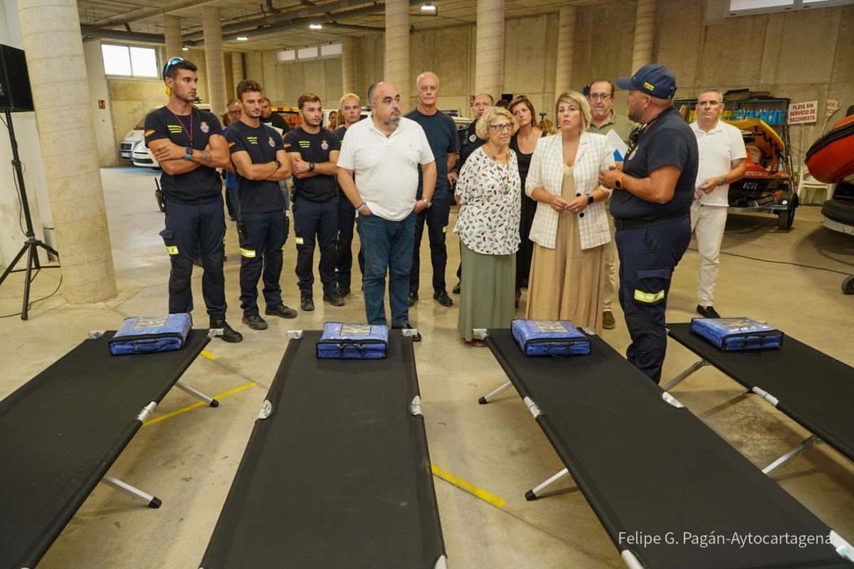 📄Diseñamos un plan de evacuación y albergue en diputaciones ante posibles lluvias torrenciales⛈️

🗣️La alcaldesa <a href="/NoeliaArroyoHer/">Noelia Arroyo</a> se ha reunido con @PoliciaLocalCT, <a href="/Bomberos_CT/">𝘽𝙤𝙢𝙗𝙚𝙧𝙤𝙨 𝘾𝙖𝙧𝙩𝙖𝙜𝙚𝙣𝙖 🇪🇸</a>, <a href="/PC_CartagenaES/">Protección Civil Cartagena</a>.

Hay 1️⃣1️⃣ zonas sensibles que ya están analizadas

🔗cartagena.es/detalle_notici…