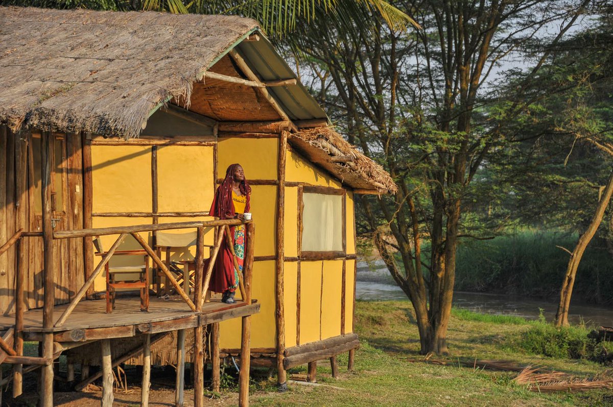 That morning feeling....
#peterhogel #bullbushrivercamp #safari #photography #Uganda #photographysafari #ishasha #VisitUganda #ugandauncovered #wildlifeaccommodation #river#riverlife #poolsideoflife