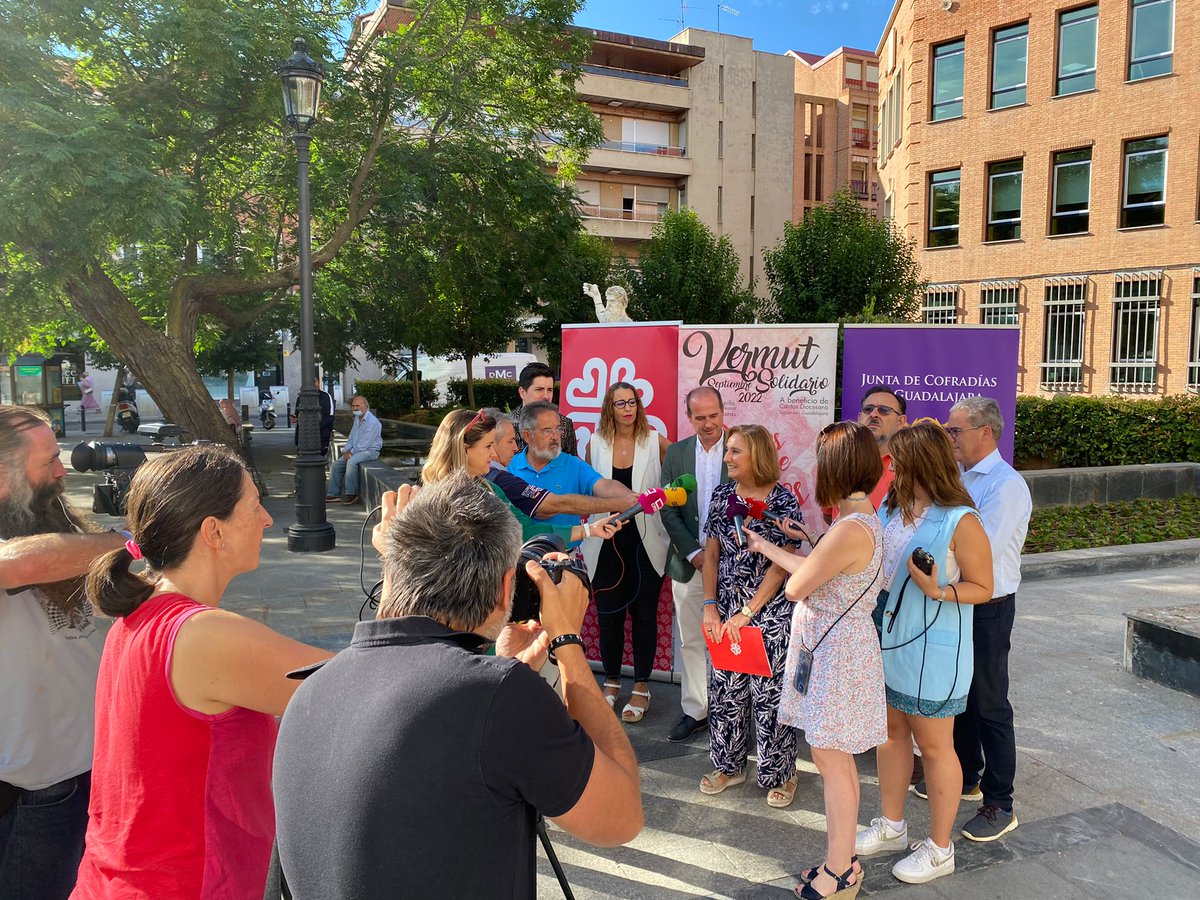 Cofradía Pasión Gu (@pasin_guad) on Twitter photo Hoy ha sido presentado el Vermut Solidario organizado por la Junta de Cofradías y Cáritas Diocesana con motivo de las Ferias y Fiestas en honor a nuestra Patrona y Alcaldesa Perpetua la Virgen de la Antigua.
¡Os esperamos!
<a href="/obsigu/">Sigüenza-Guadalajara</a> <a href="/hdadamorypazGU/">Hermandad del Stmo. Cristo del Amor y de la Paz</a> <a href="/Hdad_MacarenaGu/">Macarena Guadalajara</a> Hoy ha sido presentado el Vermut Solidario organizado por la Junta de Cofradías y Cáritas Diocesana con motivo de las Ferias y Fiestas en honor a nuestra Patrona y Alcaldesa Perpetua la Virgen de la Antigua.
¡Os esperamos!
<a href="/obsigu/">Sigüenza-Guadalajara</a> <a href="/hdadamorypazGU/">Hermandad del Stmo. Cristo del Amor y de la Paz</a> <a href="/Hdad_MacarenaGu/">Macarena Guadalajara</a>