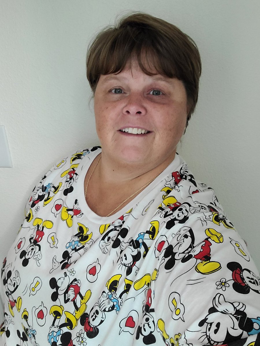 CoachHarding2's tweet photo. Disney day at Stinson #StinsonHowdyWeek #SkyhawkPride #CaminoLane https://t.co/R3LhyIPU8U