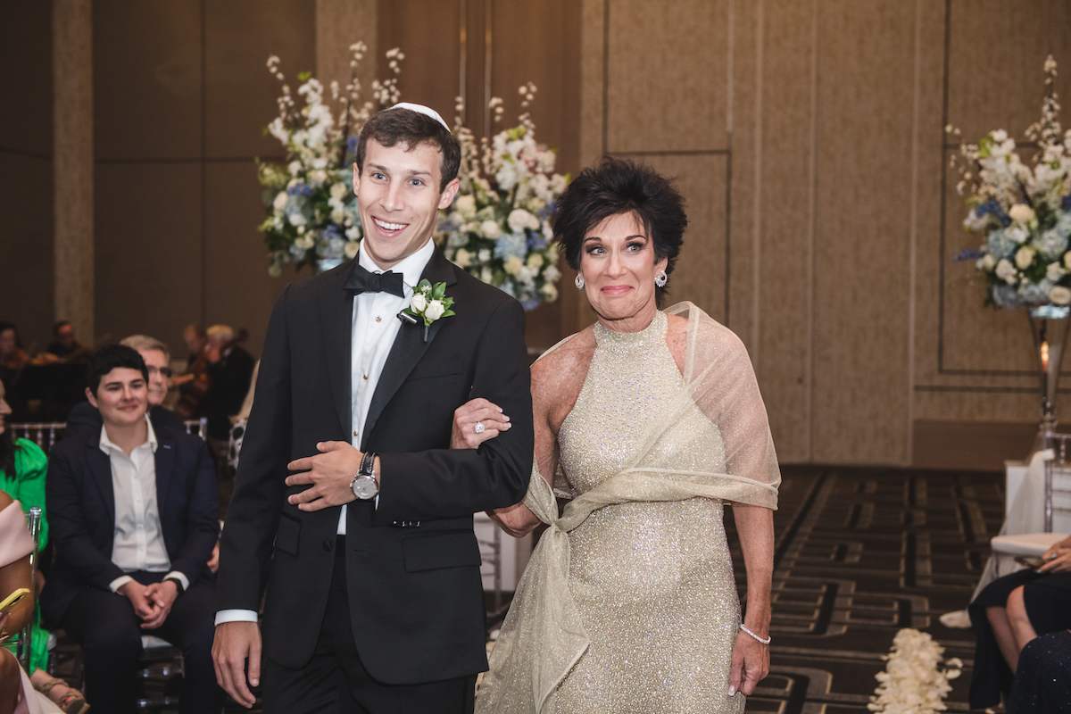 RuthSpirer's tweet photo. Jewish custom has the bride and groom being escorted down the aisle, each by their parents. We provide you with a boutique wedding planning experience specializing in Jewish weddings and guide you through every step. https://t.co/kxG05S5t4z