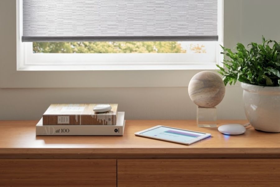 DesignWell365's tweet photo. Hunter Douglas expands its library of control drivers for integrators, making it all the easier to add motorized shading to smart home systems. https://t.co/6fMGbnNfat https://t.co/XvrxDJ0GLL