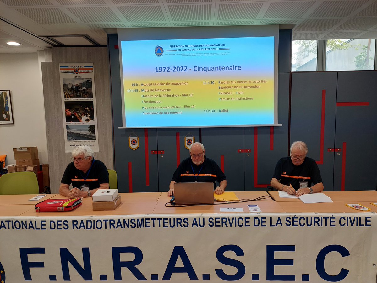 BossusFabien's tweet photo. Ravi de participer au 50e anniversaire de la @fnrasec, acteur essentiel de la résilience pour la @SecCivileFrance au siège de la #FNSPF

#radio https://t.co/PzTIPkqz6U