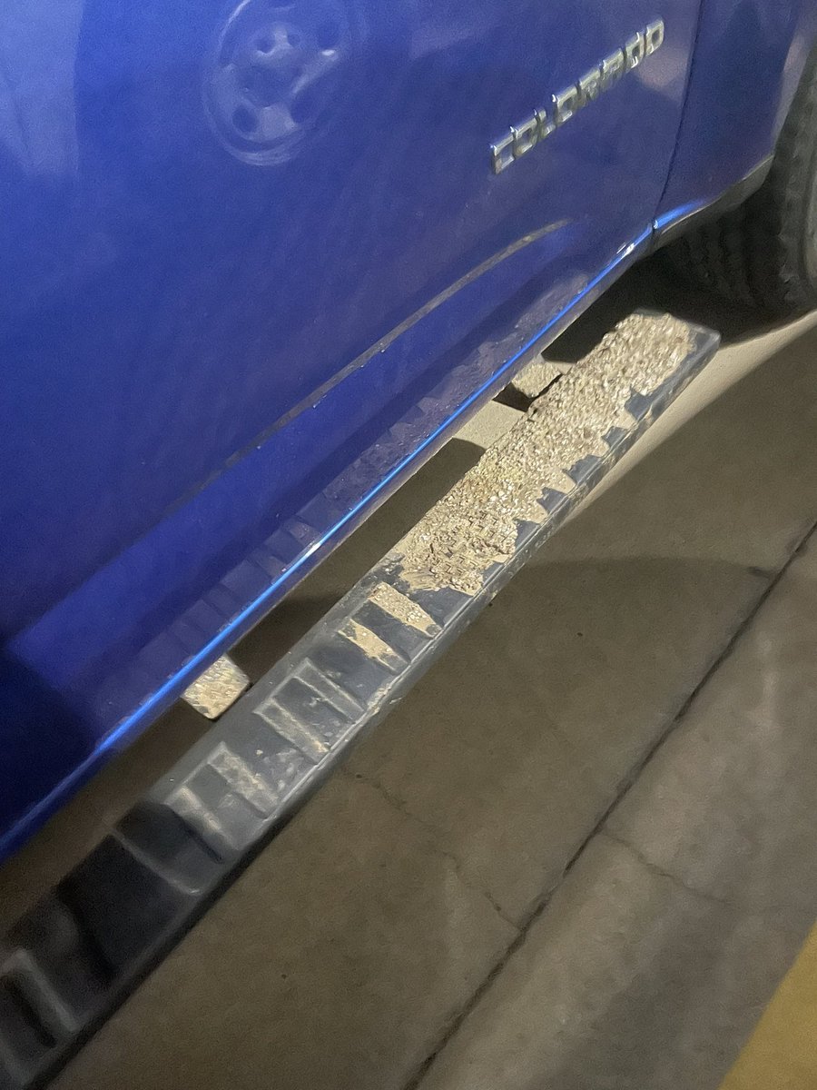 blt8612's tweet photo. @Budget I can’t believe how you 1. Make your customers wait over and hour for a shuttle we flew into Dallas love TX and waited over an hour for a shuttle to get to the rental car 2.we get the car and it’s filthy how do you do that ? I myself took Lysol wipes to the inside. https://t.co/dIYprkIDYC