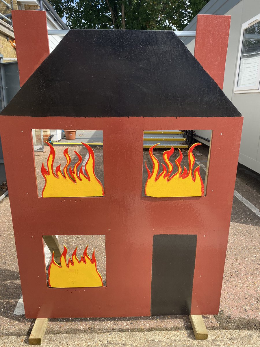 HawkinsJules's tweet photo. Come and join us at Hertford Fire Station tomorrow 12-4pm for our Annual Open Day including a charity ladder climb raising money for little  Ariana
Activities including Firefighter drills, smoke house experience, water target practice, food and drink, chip pan demo plus lots more https://t.co/0hECL4cP3T