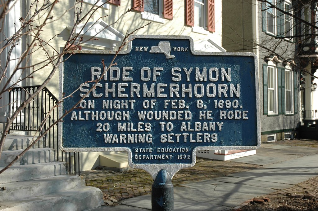 HoxsieAlbany's tweet photo. Another Albany Bicentennial marker, another missing one.  Tablet No. 24, "City Gate where News of Burning of Schenectady was Received." (Pictured: a completely different marker from Schenectady commemorating the ride of Symon Schermerhoorn)
https://t.co/535FR0yF9c
#albany https://t.co/Dvr3QE6qQK
