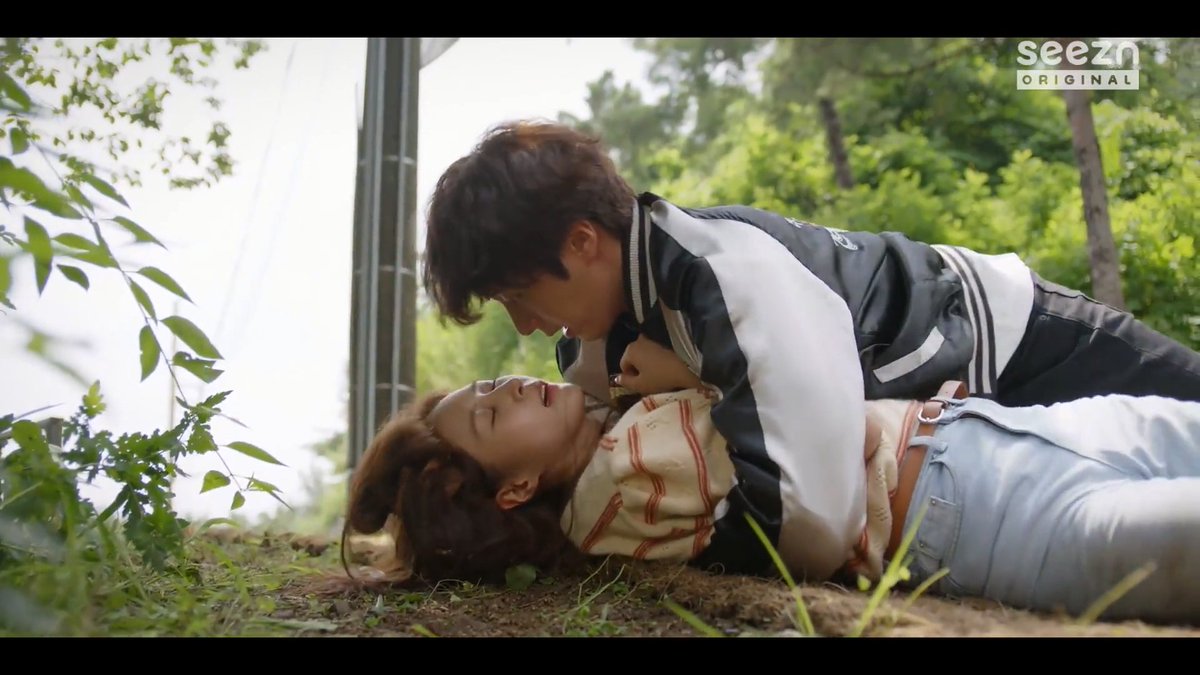 KDramaExoplanet's tweet photo. My Saviour⭐️
#GoodJobEp4 #BossamEp4 #KwonYuri #JungIlWoo https://t.co/ERcpqMKAXy