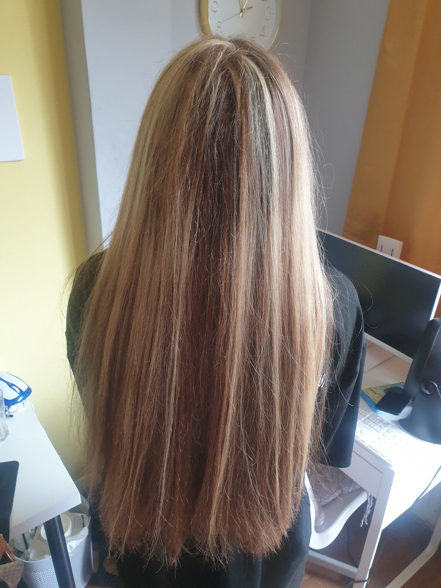EmmaJanesLife's tweet photo. Apparently it is exactly the colour she wanted & she loves it 😊🥰❤
Yay! #MumWin
#HomeHighlighting
£6 vs salon prices 😄👍 https://t.co/U115utdtdP