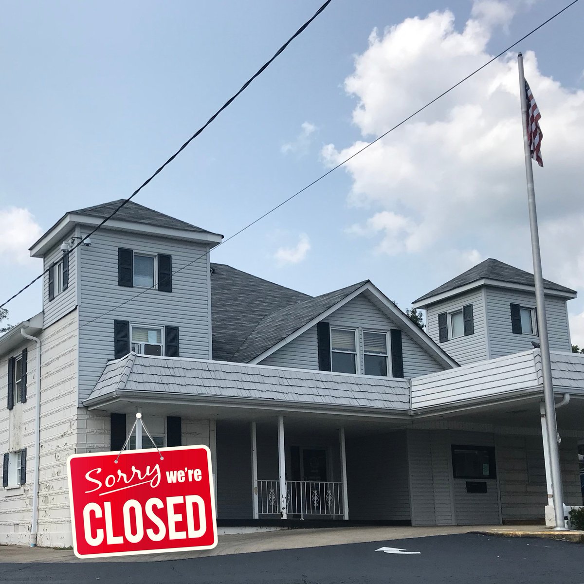 WHUD_H20's tweet photo. Our office will be closed Monday, Sept. 5, for Labor Day, but our emergency line will be open as always! Call us at 615-672-4110 or report an issue through our Customer Problem Reporter: https://t.co/jVgyG3bwU0. https://t.co/BtH1aX4NJz