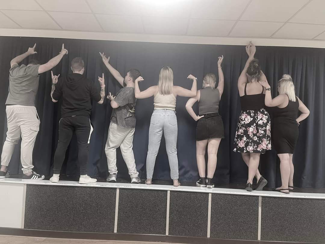 Last nights rehearsal was boy band vs girl band, what team are you on?!

#survivalofthefittest #boysvgirls #Rewind

We can’t wait to see you at the show. 

Get your tickets here: attleboroughplayers.co.uk
