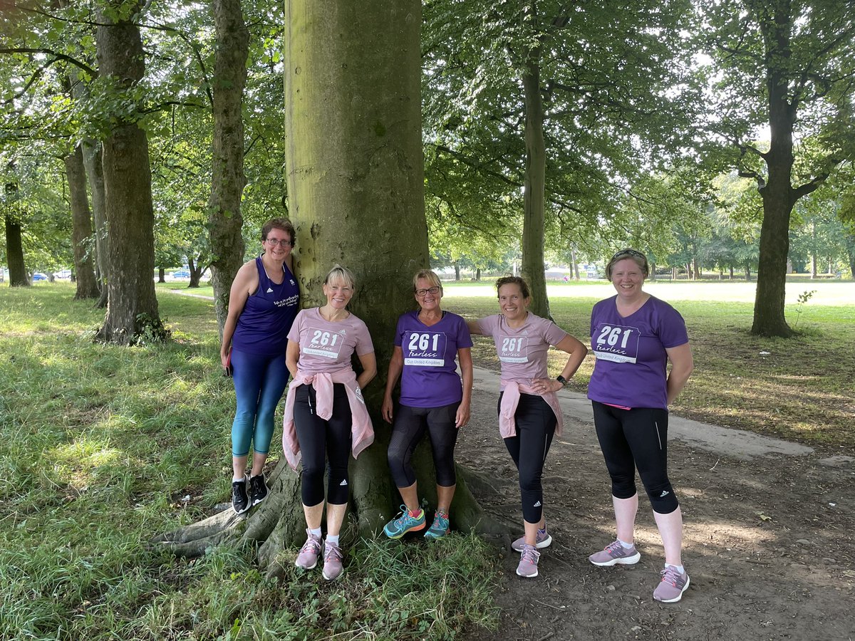 261ClubLanc's tweet photo. Games and more games was the theme today to help everyone set aside their troubles from the week. Hereβs a clue for one of them πͺ¨ π βοΈ
#261fearless #261fearlessclubuk #runwith261 #befearlessbefree #adidasrunning #onepeloton #tellhershecan #andthenidid #womensupportingwomen https://t.co/EDZEFuJRGs