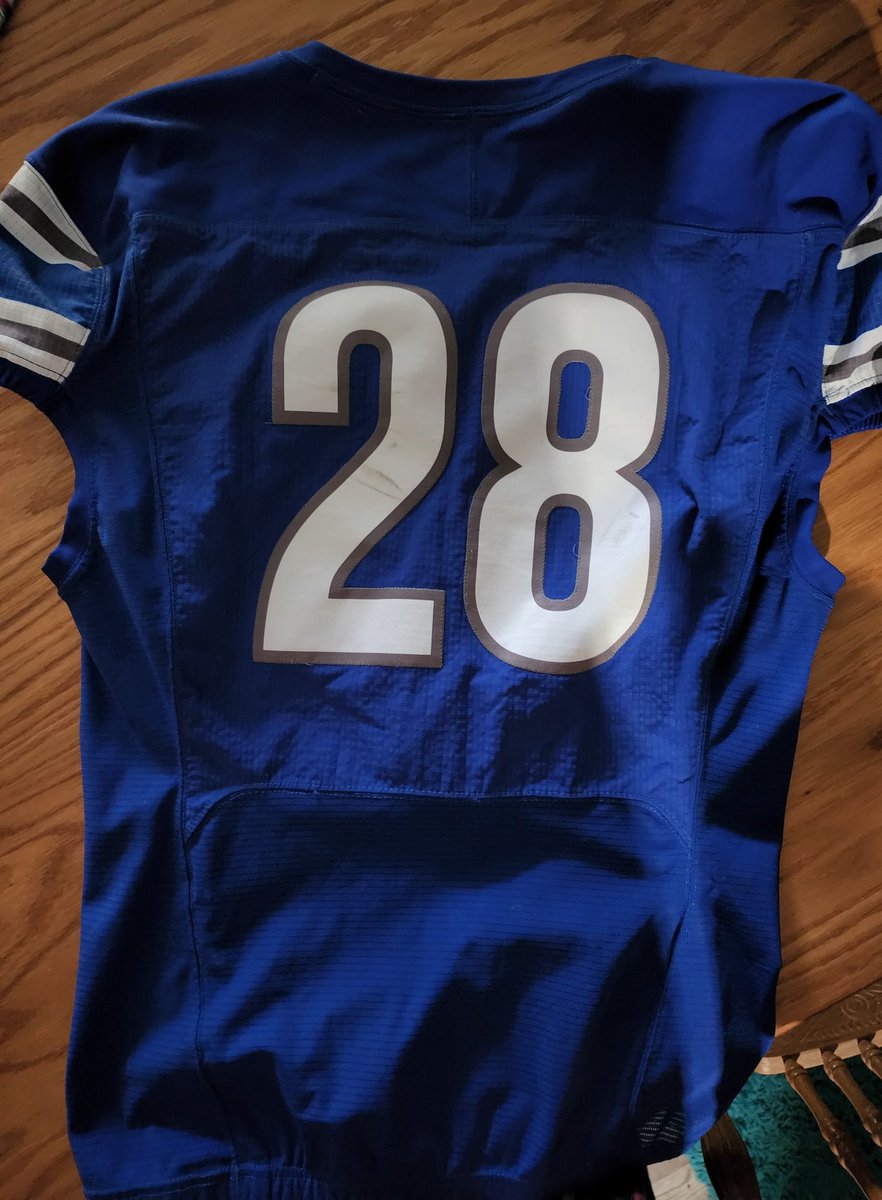 Kjunred's tweet photo. Game Day!!! Ready to watch @Redawg15 in his last 1st Home Football game! Let's Go Tigers beat the Cougars!! #28 💙🏈🐅💙🏈🐅 #senior2023 #seniorfootball #senioryear #footballlife #handmethetissues #imnotcryingyouare #commercetigers https://t.co/AkSLwFqKOx