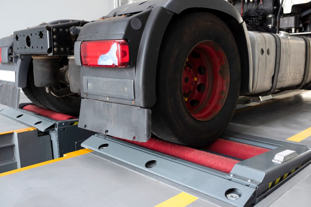 SiteWheel's tweet photo. Taking too much time for #wheel alignment problems? On-site Wheel Alignment Inc. takes it to the road with its expert technicians for wheel alignment in Lakeland FL.

Call 863-943-4597 for an estimate. https://t.co/1bC9x0iwlw #WheelAlignment #WheelAlignmentLakeland https://t.co/OCRKAietSj