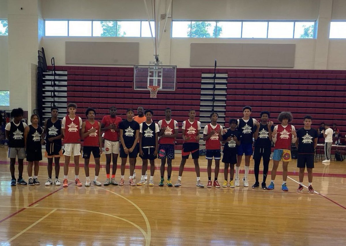 TheOriginalFFC's tweet photo. Top 20 performers @ the 2022 Freshman All-American Camp aka Fab Frosh Camp 15th year #FFC15 ‘26 prospects L to R: Karon Bailey • Malachi Payne • Prince Moody • Jalen Montonati • Kota Suttle Jr • Elton Smith • Jayden Johnson • Brandon Bass Jr • Kymani Weathers (continued) https://t.co/WQ3Hb21kNC