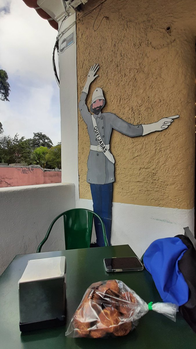 aboim2's tweet photo. #Sintra, #Portugal getting ready for another #walking day! https://t.co/tMi0hSeaGP