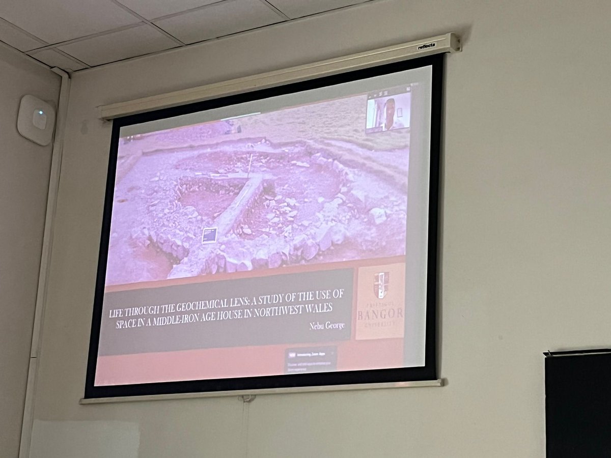My first session organising and presenting at #EAA2022. Thanks to my co-organisers @MaraLSchumacher <a href="/htomelaura/">Laura Tomé</a> <a href="/CarlosG_SM/">Carlos_S.M.</a> and volunteers and presenters for making it a success!