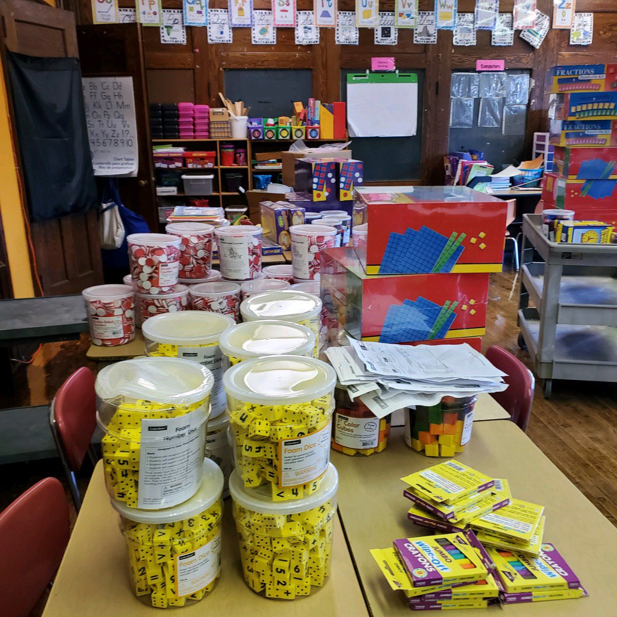 JessicaTilli1's tweet photo. Seeing our new math curriculum come to life in schools across the city has filled my cup this week! I'm so grateful for the teachers and leaders who are prioritizing creating math joy for our children!! #phled #phledmath #MTBoS @watlington_sr @PHLschools https://t.co/8fBpItQyQK