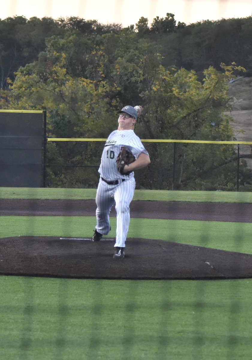 HoffmanSawyer's tweet photo. I’m excited and honored to announce my commitment to Winona State University to further my academic and baseball careers. I want to thank my parents, coaches, and teammates for supporting me along the way. Go Warriors! @WinonaStateBase @NorthStar__BB @_FHSBaseball @PBRMinnesota https://t.co/QpAZDA5IGy