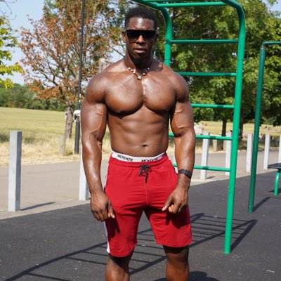 kadan7's tweet photo. #NewProfilePic https://t.co/GN6E8Byu91