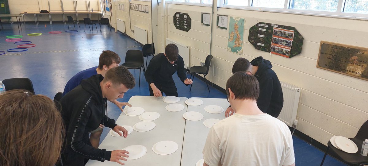 DavidFGlasgow's tweet photo. Fantastic 1st day with the Holryrood pupils for the #FAREfutures, alternative curriculum programme. Great day getting to know the group and we look forward to kicking off next week. 👏

#FAREcreate
#FAREsports
#FAREhospitality
#FAREretail
#FAREchildcare

@HolyroodSec @SeanFARE https://t.co/GUOqu9VBDM