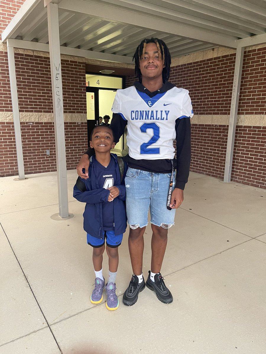 Quinton Snell (@coachsnell) on Twitter photo Happy Friday! #CIA (Cadets In Action) at the Primary Campus <a href="/lilkb2xx/">Kobe Black</a> <a href="/KieferSibley/">Kiefer Sibley</a> <a href="/DaeveionSayles/">_dsayles</a> <a href="/CaseySpringer36/">Casey Springer</a> <a href="/ConnallyISD/">Connally ISD</a> <a href="/ConnallyCadets/">Waco Connally Football</a> <a href="/ladycadet_vb/">Waco Connally Lady Cadet Volleyball🏐</a> <a href="/GerikTerry/">Terry Gerik</a> #TN4G #BeatLV #BeatTheBulldogs Happy Friday! #CIA (Cadets In Action) at the Primary Campus <a href="/lilkb2xx/">Kobe Black</a> <a href="/KieferSibley/">Kiefer Sibley</a> <a href="/DaeveionSayles/">_dsayles</a> <a href="/CaseySpringer36/">Casey Springer</a> <a href="/ConnallyISD/">Connally ISD</a> <a href="/ConnallyCadets/">Waco Connally Football</a> <a href="/ladycadet_vb/">Waco Connally Lady Cadet Volleyball🏐</a> <a href="/GerikTerry/">Terry Gerik</a> #TN4G #BeatLV #BeatTheBulldogs