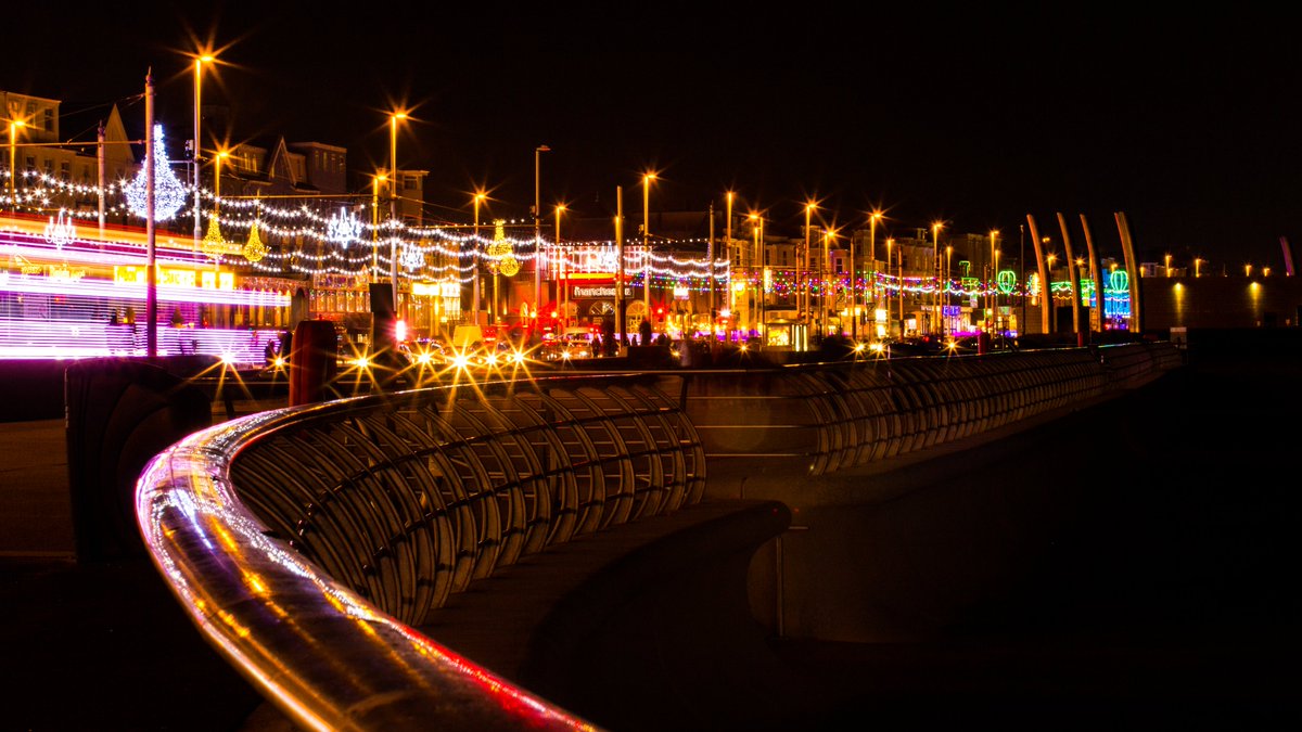 josephseager's tweet photo. It's the #Blackpool #Illuminations switch on tonight. Have a great time if you're going!
@visitBlackpool #SwitchOn22 @InsiderBkpl @BlackpoolBID @TheBplTower @BplNorthPier
@LlewelynBowen #SwitchOn #Friday https://t.co/VlN4xa6eYV
