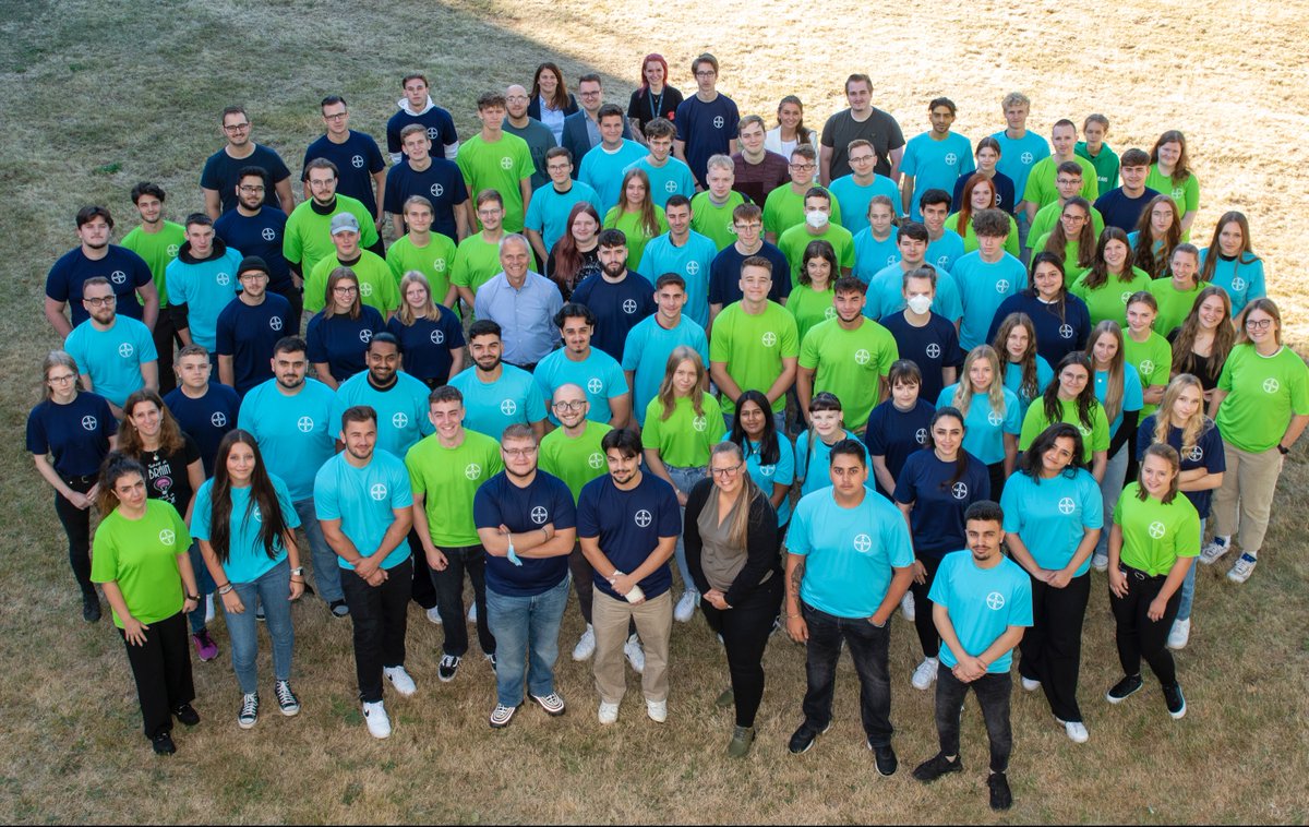 I am delighted that we at <a href="/Bayer/">Bayer AG</a> in Germany are once again welcoming almost 400 new #apprentices this year! Yesterday, we warmly welcomed the young people of the new training class to #teambayer at all our company sites, like here in Wuppertal.
linkedin.com/feed/update/ur…