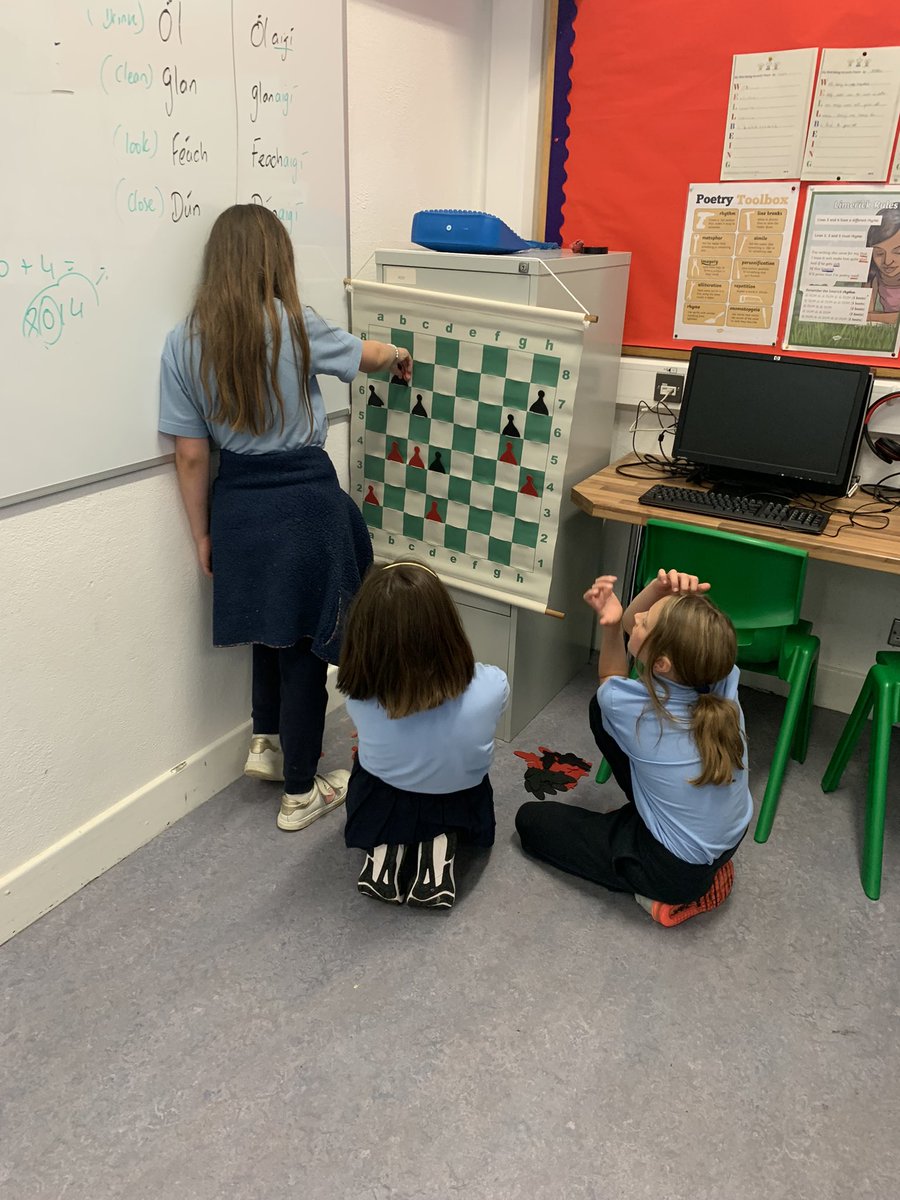 FaughartCNS's tweet photo. Our journey to chess Grandmasters has begun! In Room 3 we focused on the pawn today during our chess lesson with the help of @Ficheall_ie videos! Some interesting tactics on show! ♟♟  #checkmate https://t.co/6dDGBB31Hv