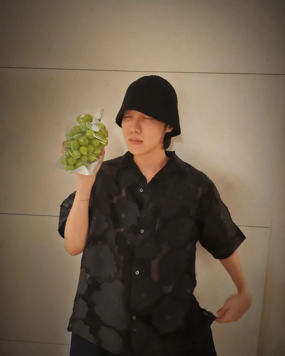 윤서⁷ tweet media