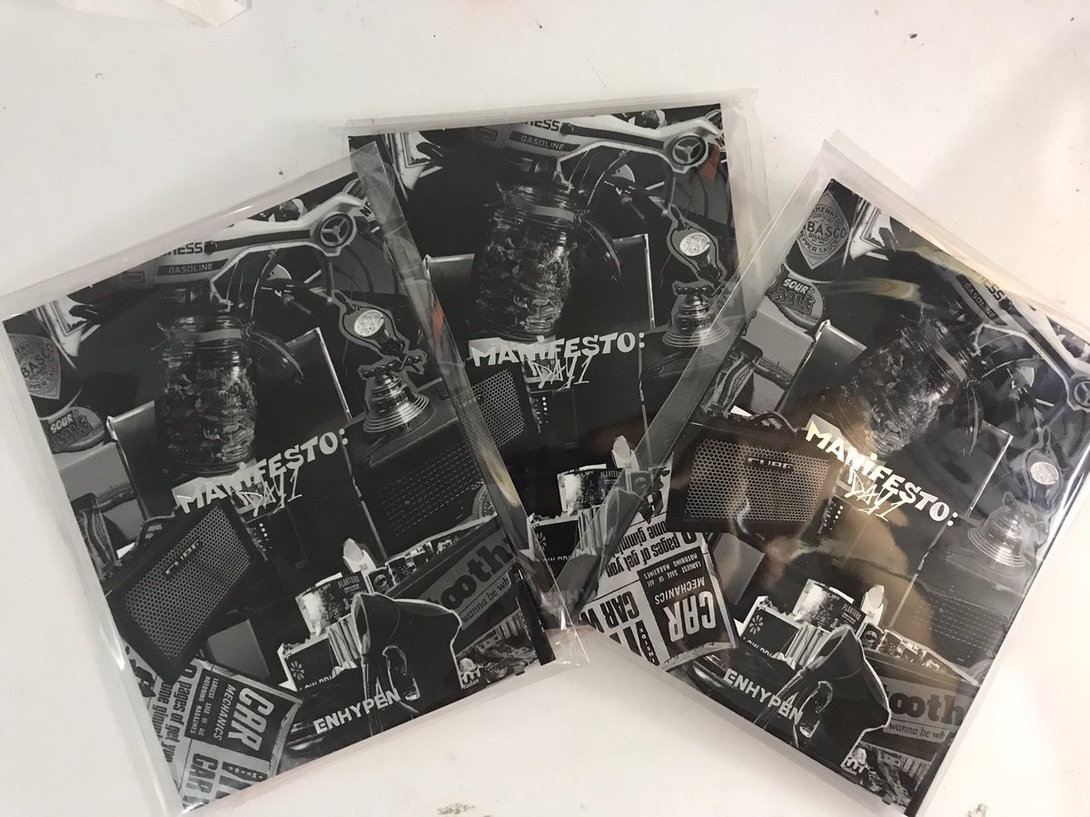 forenhandsome's tweet photo. ‼️WANT TO SALE‼️ // wts
ALBUM ENHYPEN MANIFESTO:DAY ONE WV VER SEALED

💸 85k

• ready kamar
• all good condi
• keep event
• co via oren
• freeongkir

🏠Denpasar,Bali
*foto jgn dicuri soalnya gapake wm😭* https://t.co/P0H9aaeVUV