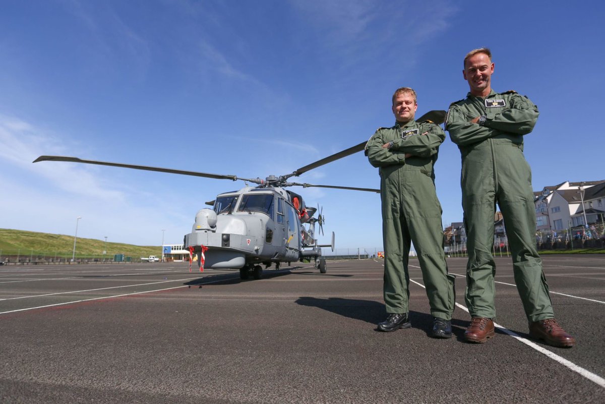 PortrushAirshow's tweet photo. Wander through the STEM Village for a fun, educative experience &amp; marvel at aviation exhibitions &amp; displays at the NI International Air Show 10th-11th September #niairshow #niairshow2022  #northernireland #northernireland #EmbraceAGiantSpirit #MyGiantAdventure #discoverni https://t.co/p1gKl86H7l