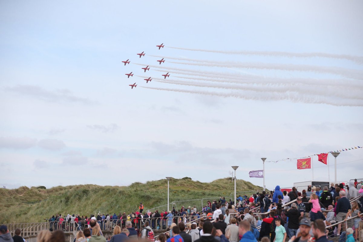 PortrushAirshow's tweet photo. Wander through the STEM Village for a fun, educative experience &amp; marvel at aviation exhibitions &amp; displays at the NI International Air Show 10th-11th September #niairshow #niairshow2022  #northernireland #northernireland #EmbraceAGiantSpirit #MyGiantAdventure #discoverni https://t.co/p1gKl86H7l