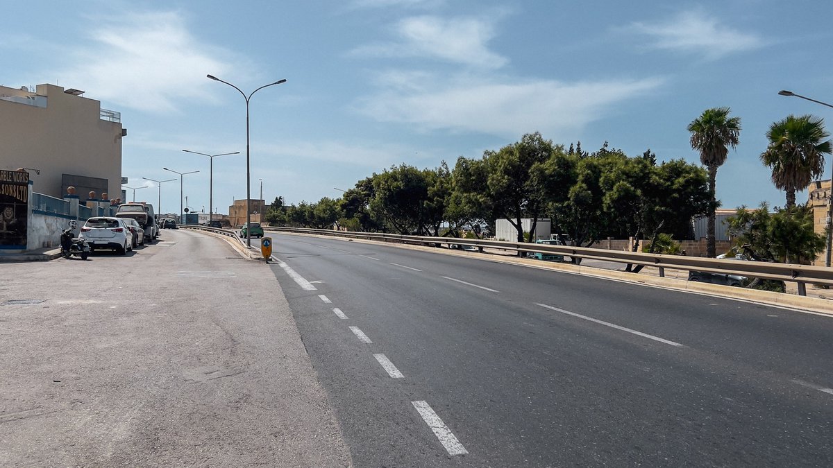 InfraMalta's tweet photo. 🚧Between #Monday and #Wednesday (5-7 Sept), every night between 7pm and 5am, part of the northbound carriageway of L-Imdina Rd, from #Qormi to #Zebbug, will be closed⛔for resurfacing works.⚠️Follow div. through adjacent service road.
➡️ #UpgradingYourRoadNetwork https://t.co/j0f4PS62jV