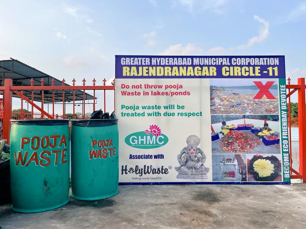 holy_waste's tweet photo. Kudos @GHMCOnline #RajendraNagar for doing this. Thank you. We r happy to partner with u
#swachhhyderabad #cleanhyderabad #mycitymypride
#cleanlakes #waterbodies
@swachhhyderabad @SwachhBharatHyd @SwachSurvekshan @CommissionrGHMC @GadwalvijayaTRS @cdmatelangana @arvindkumar_ias https://t.co/9ufQ9SK9HA