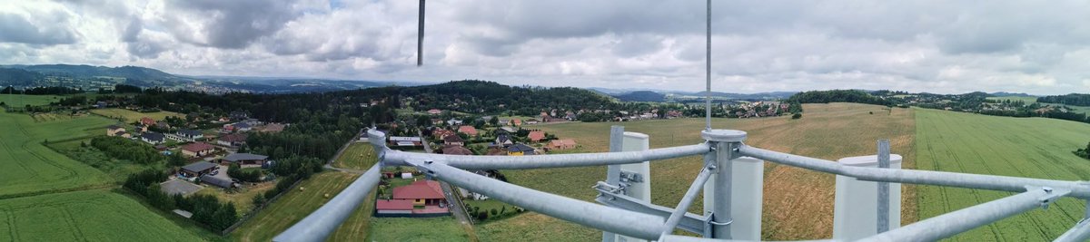 ValikPeta's tweet photo. @CETINCZ Pohled z vrcholu ocelove konstrukce...😎 https://t.co/Qsf2VGEOhj