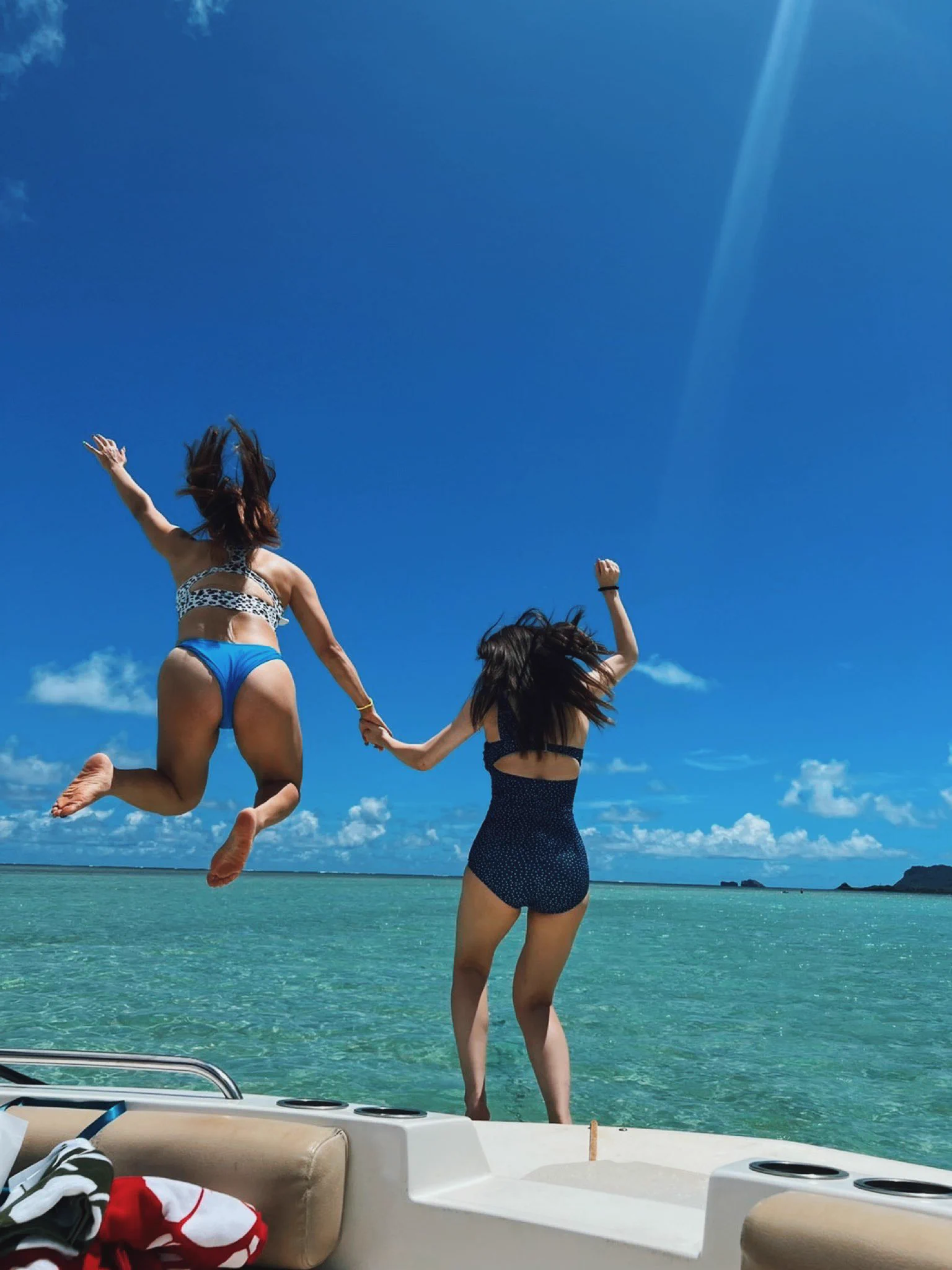 フワちゃんとサッシーがハワイ旅行！とっても楽しそう！