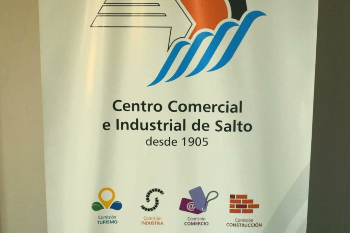 RodrigoAlberna3's tweet photo. Centro Comercial e Industrial de Salto.
Comisión de Transporte del CCIS.
Tratando temas del transporte y movilidad de la ciudad de Salto, enfocados en lo comercial, en la producción y lo social.
 @Diputadosuy.
@rodrigoalberna3 @liclerete @varela2121 @martintf1. https://t.co/ZTqEYZ177C