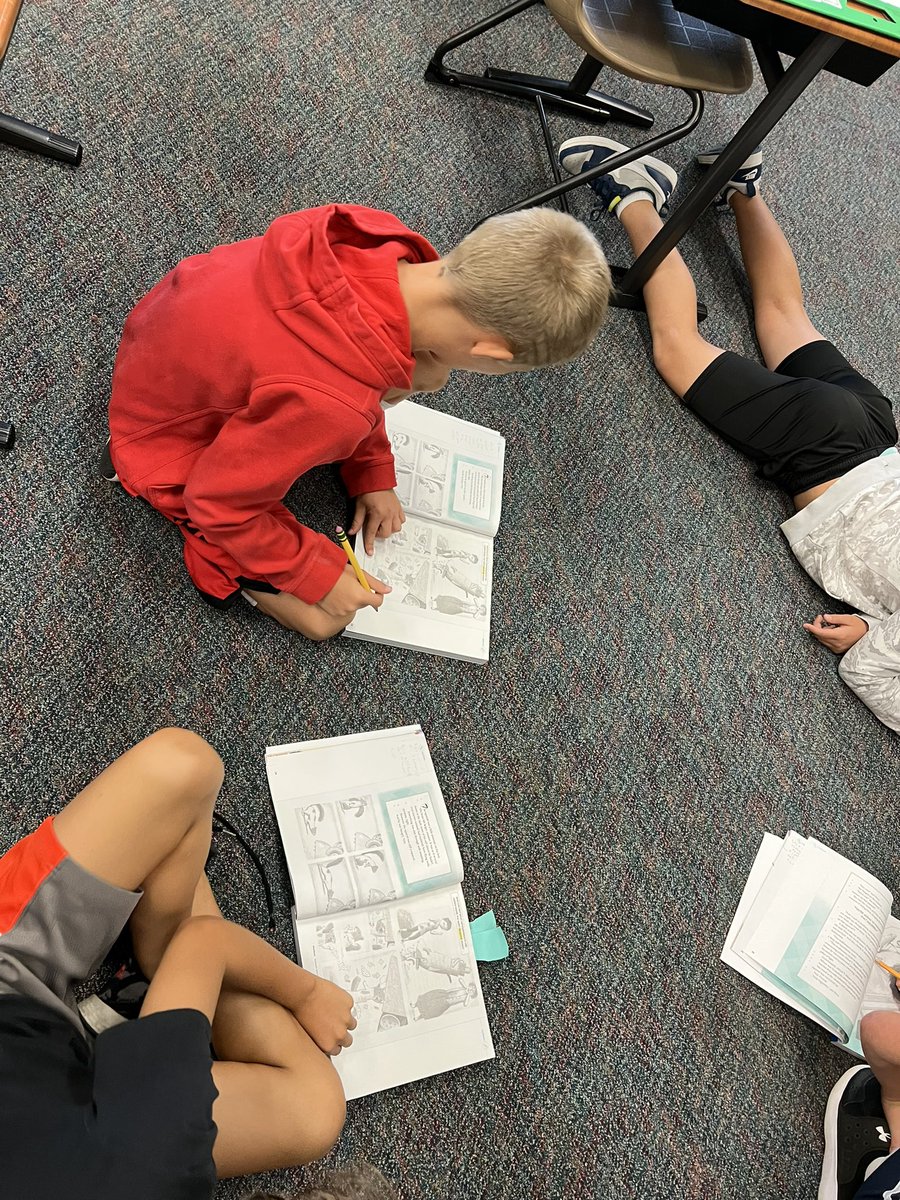MrsMack4TCE's tweet photo. Collaborative discussion and text feature hunt this morning through our story we have annoyed and studied all week!! #TCEcardinals #HMHintoreading #engagedreaders https://t.co/5R5LTIDxpe