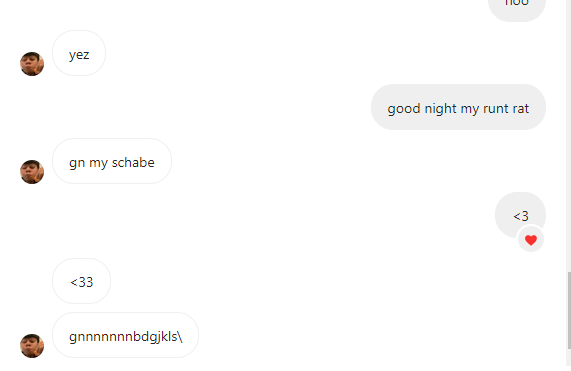 Froggyloopz's tweet photo. Lol my bestie and I saying good night https://t.co/W0h2ELxjHT