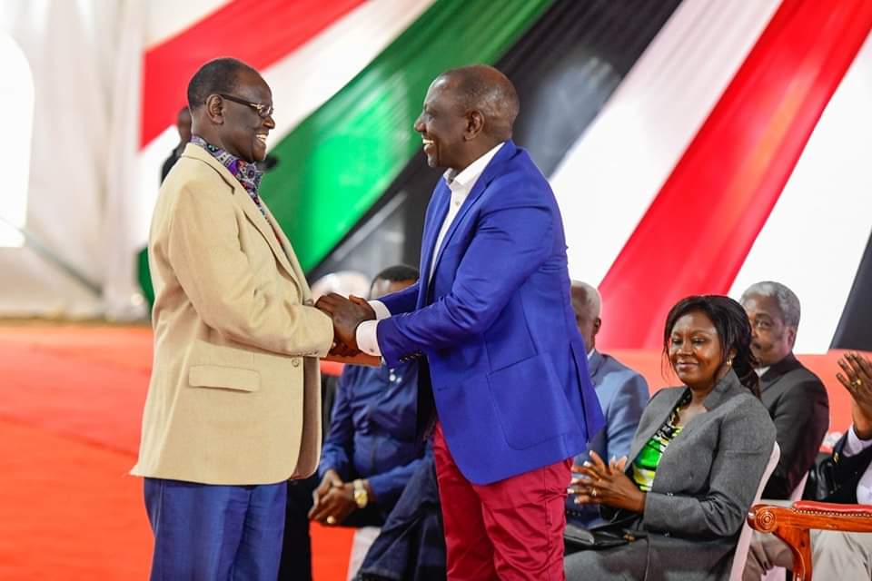gk_ruku's tweet photo. At the DP Karen Residence to join the President-Elect H.E. @WilliamsRuto, the Deputy President-Elect Hon. @rigathi and my Party Leader @SpeakerJBMuturi, Senator @Wetangulam, Hon. @MusaliaMudavadi and other leaders to welcome Devolution Party (MBUS) to #KenyaKwanza today. https://t.co/2emhkLN4h6