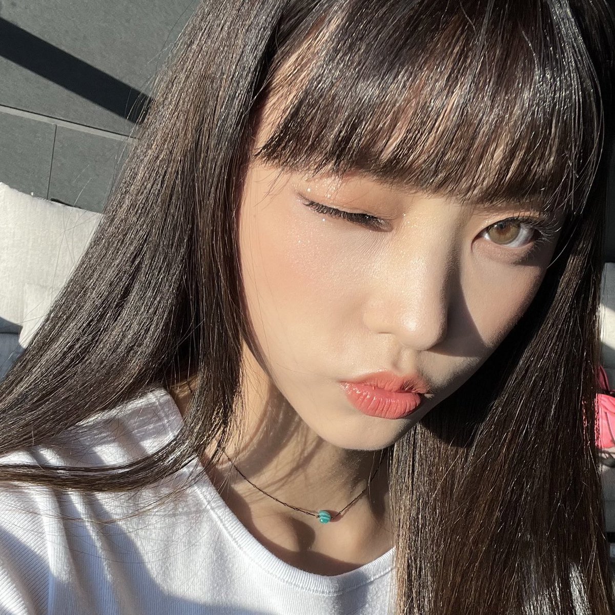 강해린 윙크 셀카는 무조건 대박.