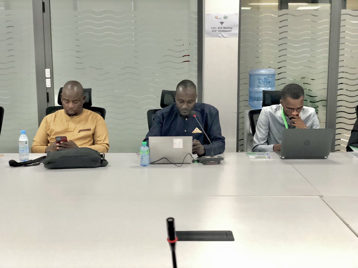 BOCS_PP2050's tweet photo. Les membres de l’Association des Journalistes pour la Transparence dans les Ressources (@AJTREX) ont répondu présents à l’invitation #BOS pour la tenue d’un atelier d’échange et de partage sur les enjeux liés à la structuration du Hub Minier Régional.
-
#mines #bospse #senegal https://t.co/huv9HgYlcL
