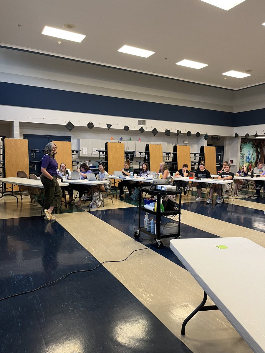 drbrittneybills's tweet photo. I couldn’t be more thrilled to be spending my morning with our @WestLawnGI teachers! Today I will be working with them as we launch our revised MTSS Reading journey! #KnowBetterDoBetter #LiteracyIsLiberation https://t.co/Idw7MdpXNh