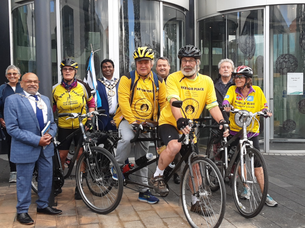 York_AngloScan's tweet photo. Cyclists from @bikeforpeace Norway are in York from 2 Sept to 4 Sept. Since 28 Aug they were riding from Leeds to Bradford via Skipton, Carnforth, Preston and Rochdale. Welcomed by @FabianLeedsNE , @Mayors4Peace , @NFLAUKandI , @YorkshireCND &amp; @FriargateQ yasssecretary@gmail.com https://t.co/X9CcLFC3Ou